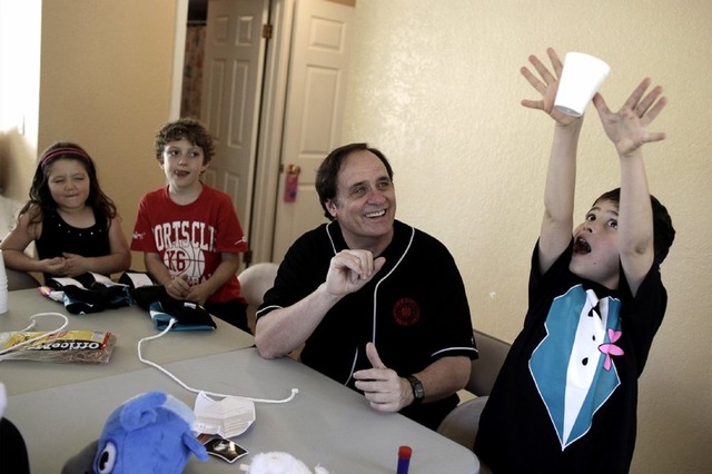0126_NCLO_GK_ITSMAGIC kids learning magic